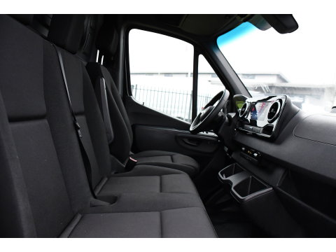 Mercedes-Benz Sprinter 317 1.9 CDI L2H2 RWD AMG Black Edition FACELIFT! Camera, Cruise, Carplay, LED, Multimedia, 170pk, NAVI, Automaat, Uniek!