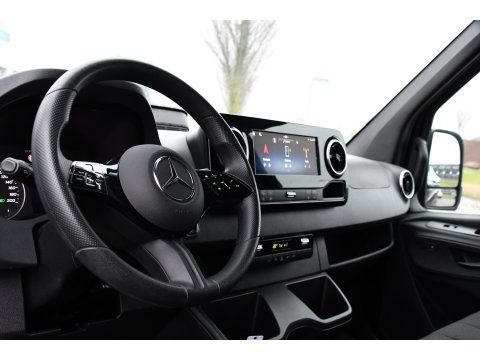 Mercedes-Benz Sprinter 317 1.9 CDI L2H2 RWD AMG Black Edition FACELIFT! Camera, Cruise, Carplay, LED, Multimedia, 170pk, NAVI, Automaat, Uniek!