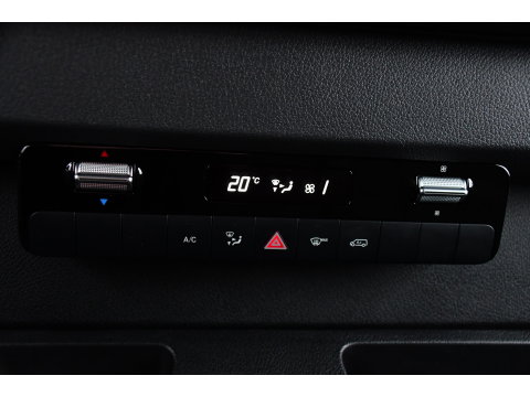 Mercedes-Benz Sprinter 317 1.9 CDI L2H2 RWD AMG Black Edition FACELIFT! Camera, Cruise, Carplay, LED, Multimedia, 170pk, NAVI, Automaat, Uniek!
