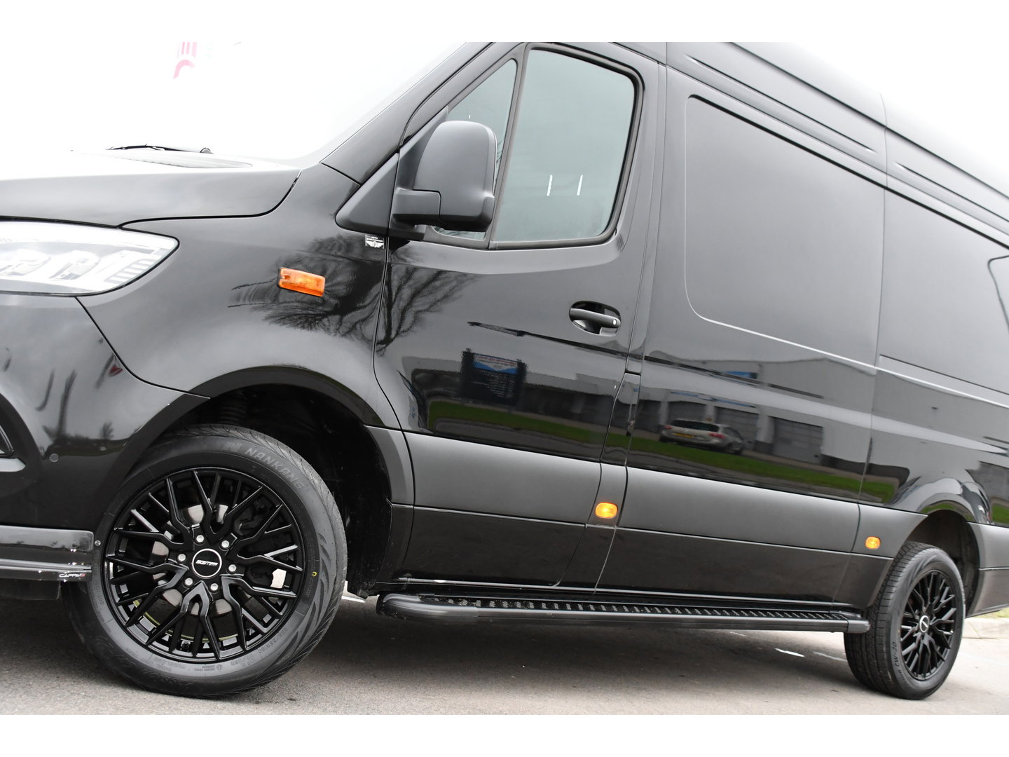 Mercedes-Benz Sprinter 317 1.9 CDI L2H2 RWD AMG Black Edition FACELIFT! Camera, Cruise, Carplay, LED, Multimedia, 170pk, NAVI, Automaat, Uniek!