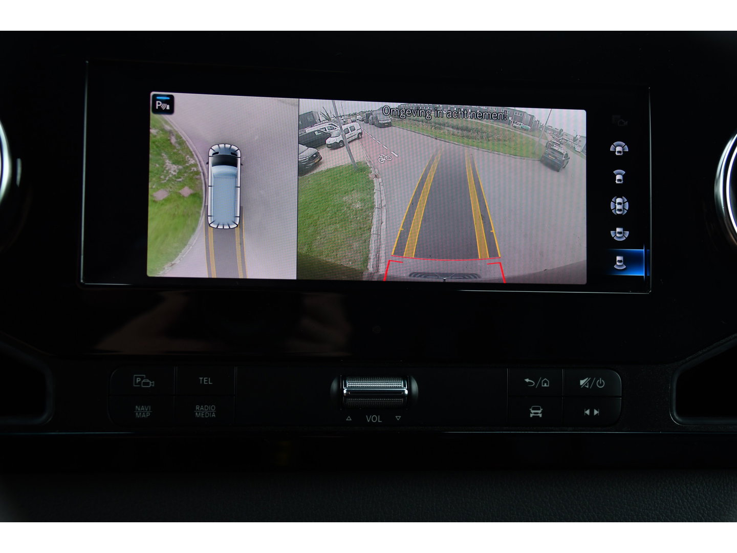 Mercedes-Benz Sprinter 319 V6 3.0 CDI L3H2 Black Edition Adaptieve Cruise, 360 Camera, Carplay, LED, Voorruit verwarming, Automaat, 10,5'' Mbux, NAVI, 2 x Geveerde stoel, Uniek!