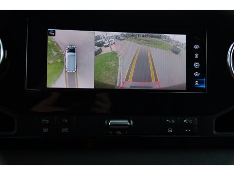 Mercedes-Benz Sprinter 319 V6 3.0 CDI L3H2 Black Edition Adaptieve Cruise, 360 Camera, Carplay, LED, Voorruit verwarming, Automaat, 10,5'' Mbux, NAVI, 2 x Geveerde stoel, Uniek!