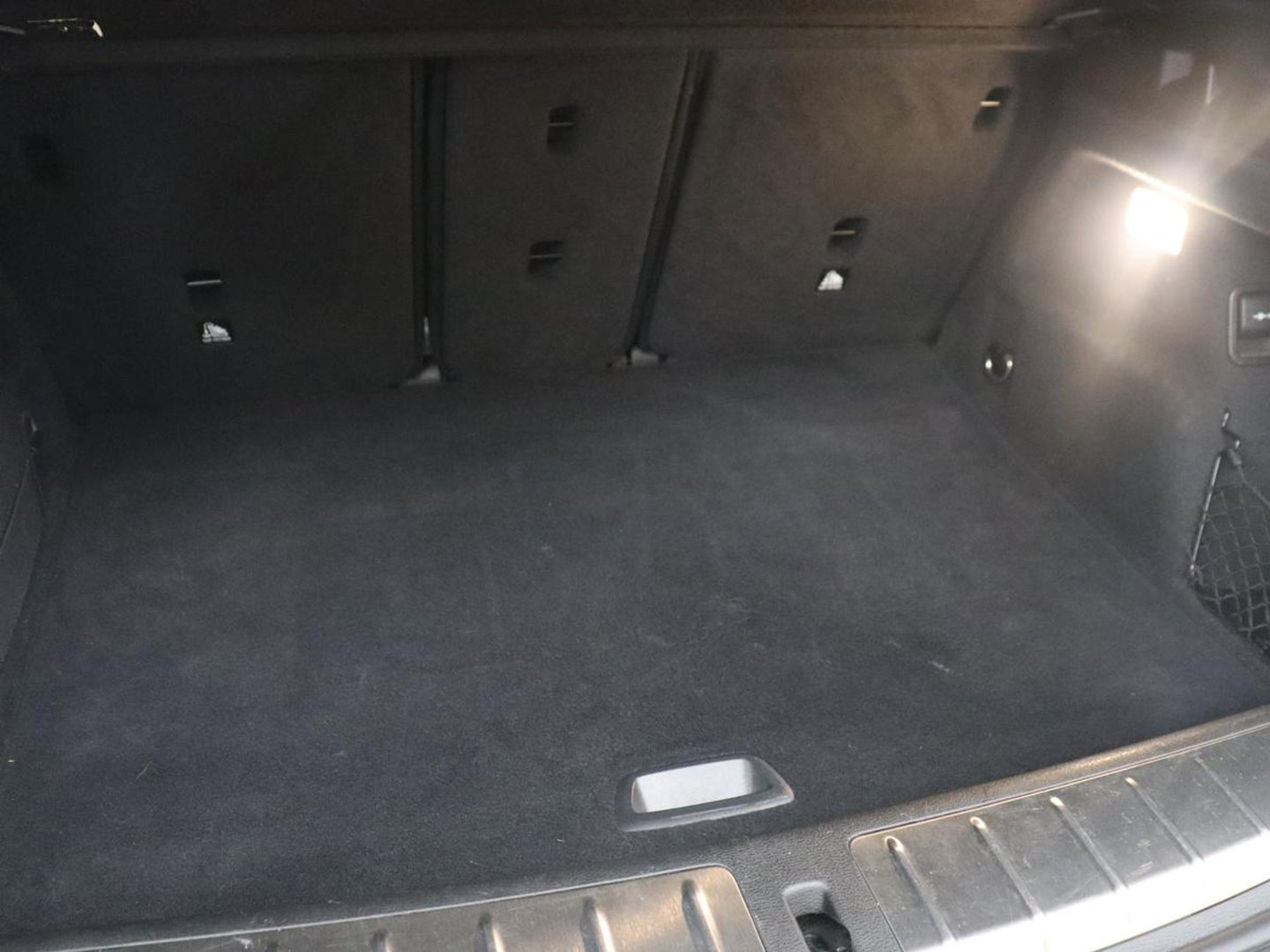 BMW X2 xDrive25e High Executive | Pano-Dak | Stoelverwarming | LED | Navigatie |
