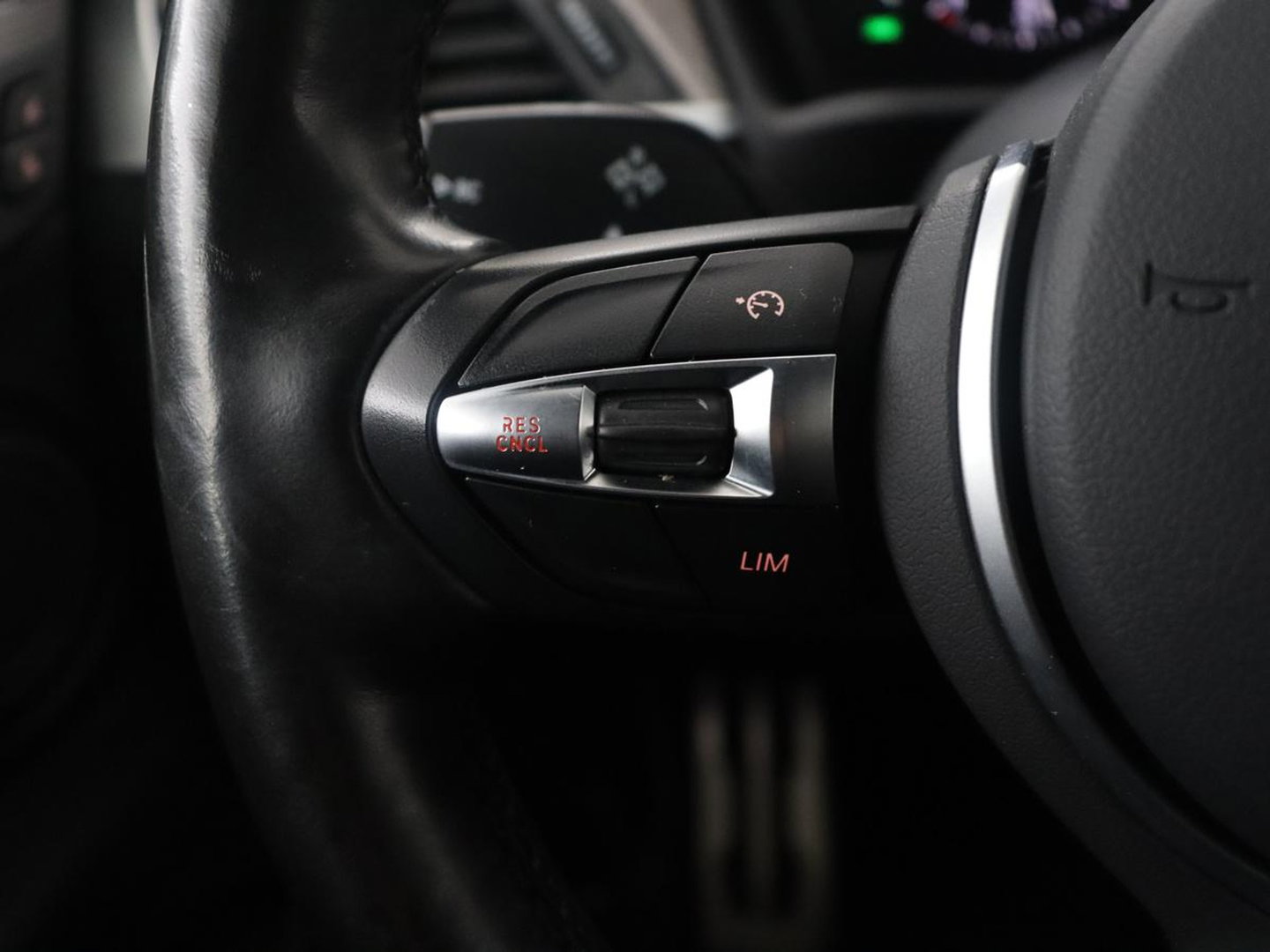 BMW X2 xDrive25e High Executive | Pano-Dak | Stoelverwarming | LED | Navigatie |