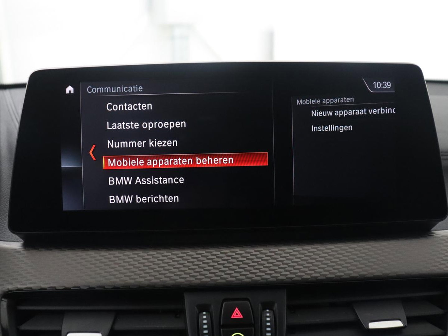 BMW X2 xDrive25e High Executive | Pano-Dak | Stoelverwarming | LED | Navigatie |