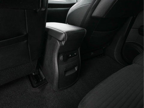 Renault Grand Scénic 1.2 TCe Intens [ 7-Pers. ] *LEATHER-FABRIC | DIGI-COCKPIT | DAB | KEYLESS | CAMERA | NAVI-FULLMAP | PRIVACY-GLASS | ECC | PDC | TOWBAR | AMBIENTLIGHT | BLINDSPOT | LANE-ASSIST | 20''ALU *