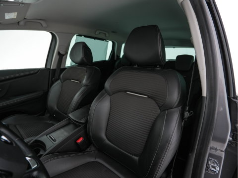Renault Grand Scénic 1.2 TCe Intens [ 7-Pers. ] *LEATHER-FABRIC | DIGI-COCKPIT | DAB | KEYLESS | CAMERA | NAVI-FULLMAP | PRIVACY-GLASS | ECC | PDC | TOWBAR | AMBIENTLIGHT | BLINDSPOT | LANE-ASSIST | 20''ALU *