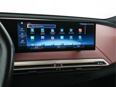 BMW iX xDrive40 High Executive 77 kWh AWD [ 3-Fase-11kW ] {SoH-100%} (INCL-BTW) *LEATHER | TOPVIEW | FULL-LED | MEMORY-PACK | HARMAN/KARDON | BLINDSPOT | WIDESCREEN-COCKPIT | HEATED-COMFORTSEATS | DAB | AMBIENTLIGHT | NAVI-FULLMAP | TOWBAR | HEAD-UP | 21''ALU*