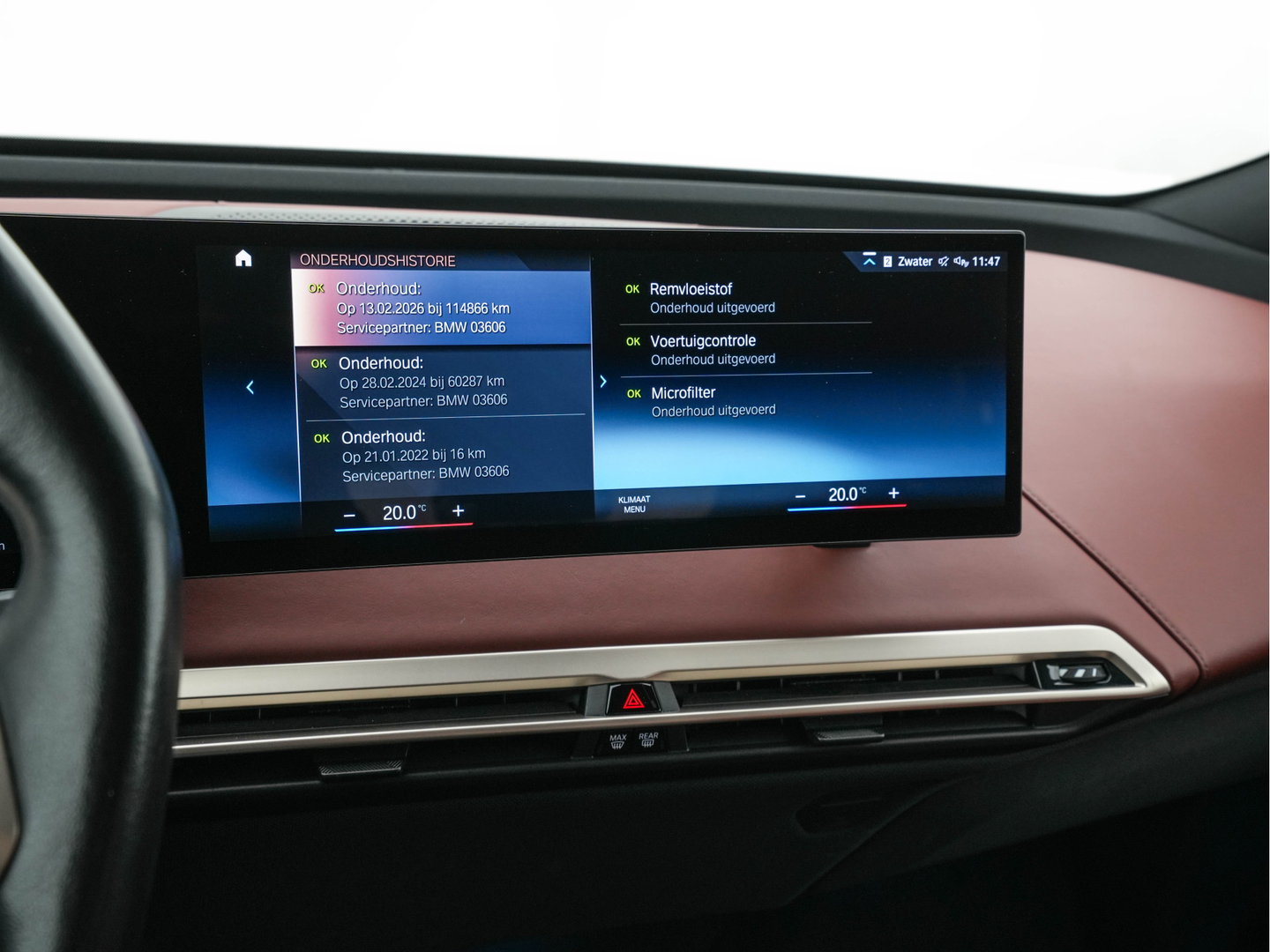 BMW iX xDrive40 High Executive 77 kWh AWD [ 3-Fase-11kW ] {SoH-100%} (INCL-BTW) *LEATHER | TOPVIEW | FULL-LED | MEMORY-PACK | HARMAN/KARDON | BLINDSPOT | WIDESCREEN-COCKPIT | HEATED-COMFORTSEATS | DAB | AMBIENTLIGHT | NAVI-FULLMAP | TOWBAR | HEAD-UP | 21''ALU*
