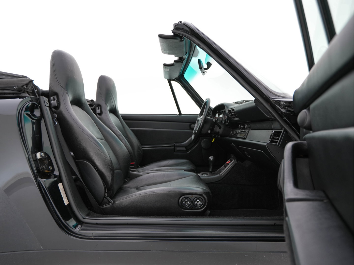 Porsche 911 Cabrio 993 Carrera Aut. *CABRIO | LEATHER | TIPTRONIC | AIRCO | CRUISE | SHIFTPADDLES | ALU-WHEELS | PORSCHE-RADIO/CD | LITRONIC-XENON*