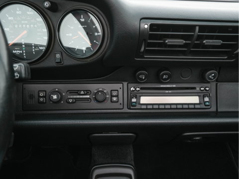 Porsche 911 Cabrio 993 Carrera Aut. *CABRIO | LEATHER | TIPTRONIC | AIRCO | CRUISE | SHIFTPADDLES | ALU-WHEELS | PORSCHE-RADIO/CD | LITRONIC-XENON*
