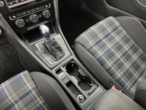 Volkswagen Golf 1.4 TSI GTE (Plug-In) Aut. *FULL-LED | NAVI-FULLMAP | SPORTSEATS | DAB+ | ECC | CRUISE | PRIVACY-GLASS | PARKPILOT | SHIFTPADDLES | AMBIENT-LIGHT | 16" ALU*