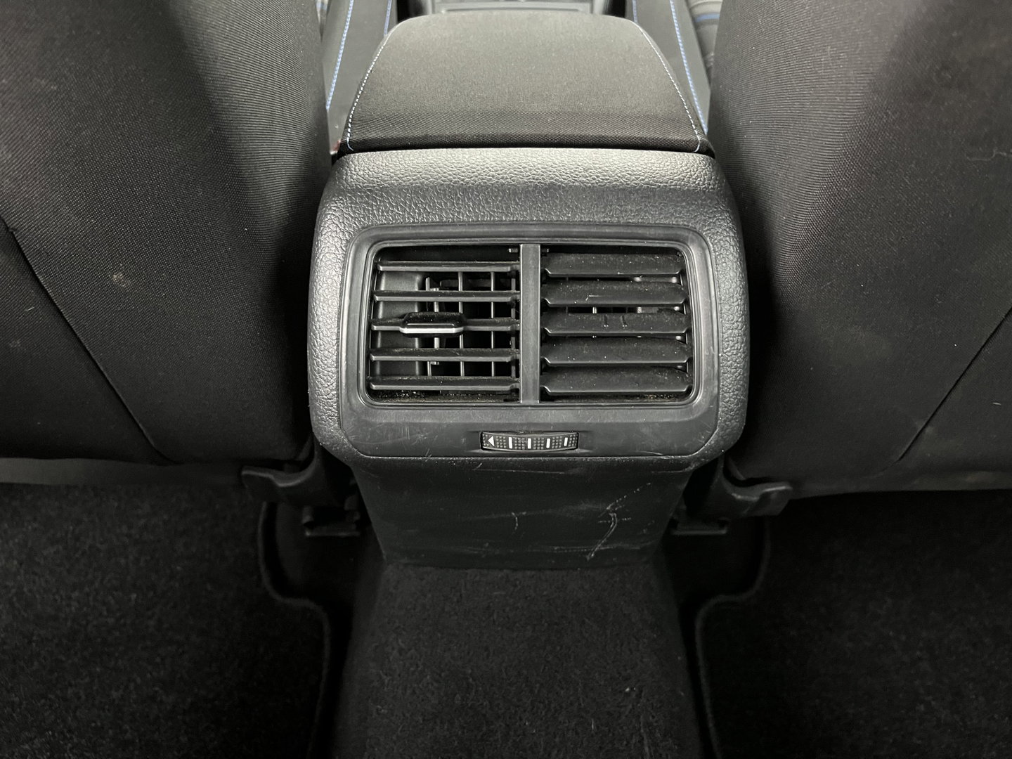 Volkswagen Golf 1.4 TSI GTE (Plug-In) Aut. *FULL-LED | NAVI-FULLMAP | SPORTSEATS | DAB+ | ECC | CRUISE | PRIVACY-GLASS | PARKPILOT | SHIFTPADDLES | AMBIENT-LIGHT | 16" ALU*