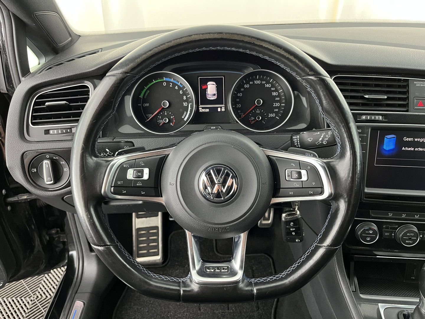Volkswagen Golf 1.4 TSI GTE (Plug-In) Aut. *FULL-LED | NAVI-FULLMAP | SPORTSEATS | DAB+ | ECC | CRUISE | PRIVACY-GLASS | PARKPILOT | SHIFTPADDLES | AMBIENT-LIGHT | 16" ALU*