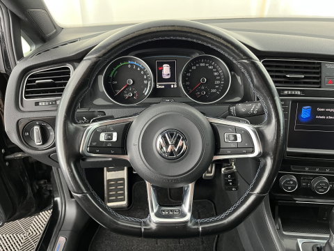 Volkswagen Golf 1.4 TSI GTE (Plug-In) Aut. *FULL-LED | NAVI-FULLMAP | SPORTSEATS | DAB+ | ECC | CRUISE | PRIVACY-GLASS | PARKPILOT | SHIFTPADDLES | AMBIENT-LIGHT | 16" ALU*