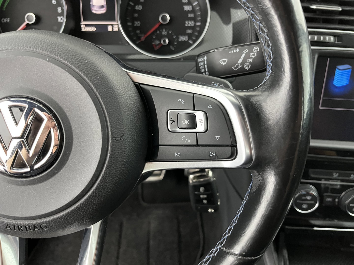 Volkswagen Golf 1.4 TSI GTE (Plug-In) Aut. *FULL-LED | NAVI-FULLMAP | SPORTSEATS | DAB+ | ECC | CRUISE | PRIVACY-GLASS | PARKPILOT | SHIFTPADDLES | AMBIENT-LIGHT | 16" ALU*