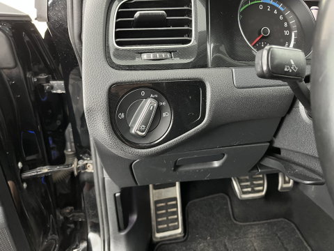 Volkswagen Golf 1.4 TSI GTE (Plug-In) Aut. *FULL-LED | NAVI-FULLMAP | SPORTSEATS | DAB+ | ECC | CRUISE | PRIVACY-GLASS | PARKPILOT | SHIFTPADDLES | AMBIENT-LIGHT | 16" ALU*