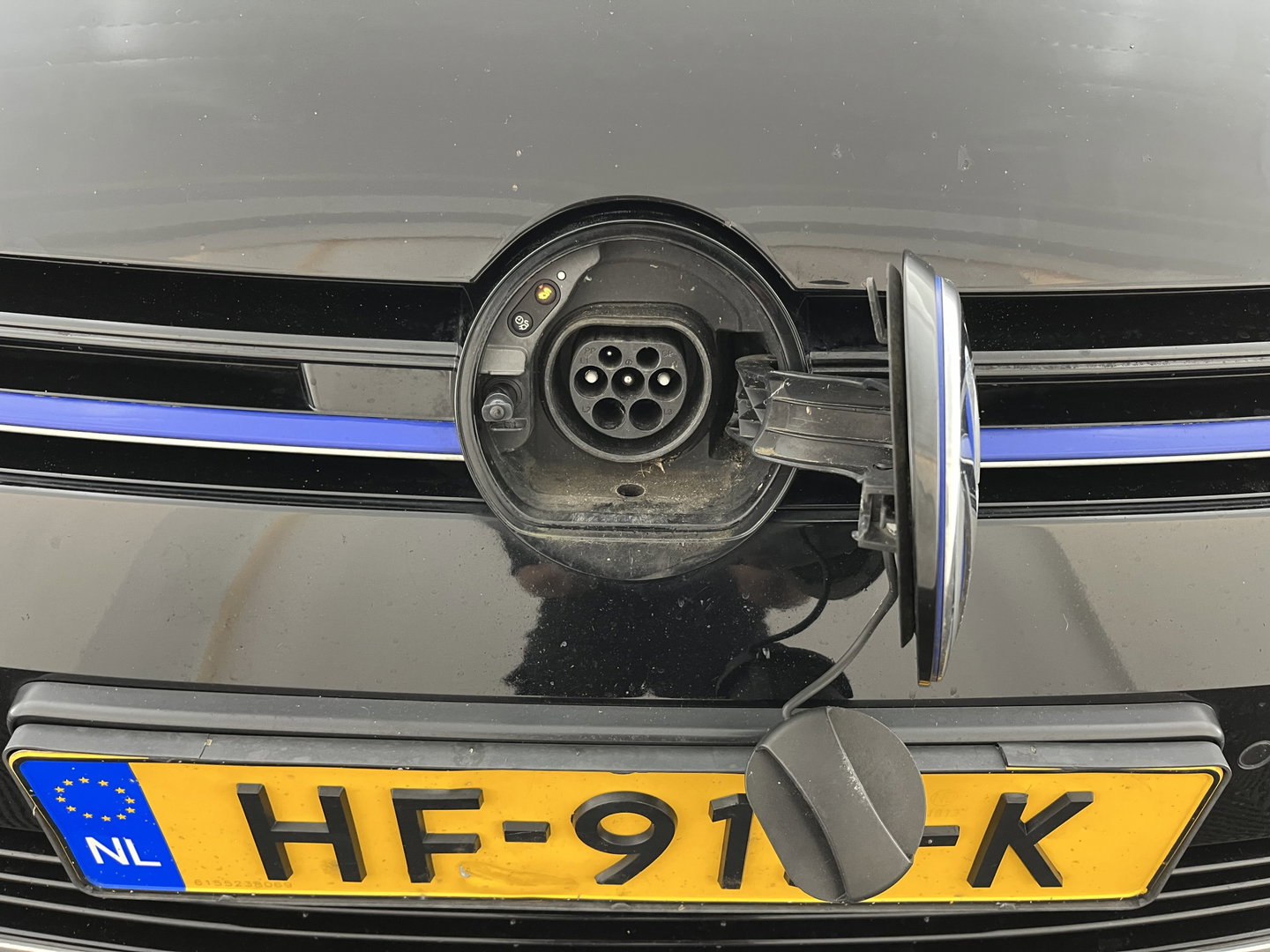 Volkswagen Golf 1.4 TSI GTE (Plug-In) Aut. *FULL-LED | NAVI-FULLMAP | SPORTSEATS | DAB+ | ECC | CRUISE | PRIVACY-GLASS | PARKPILOT | SHIFTPADDLES | AMBIENT-LIGHT | 16" ALU*
