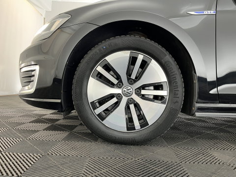 Volkswagen Golf 1.4 TSI GTE (Plug-In) Aut. *FULL-LED | NAVI-FULLMAP | SPORTSEATS | DAB+ | ECC | CRUISE | PRIVACY-GLASS | PARKPILOT | SHIFTPADDLES | AMBIENT-LIGHT | 16" ALU*