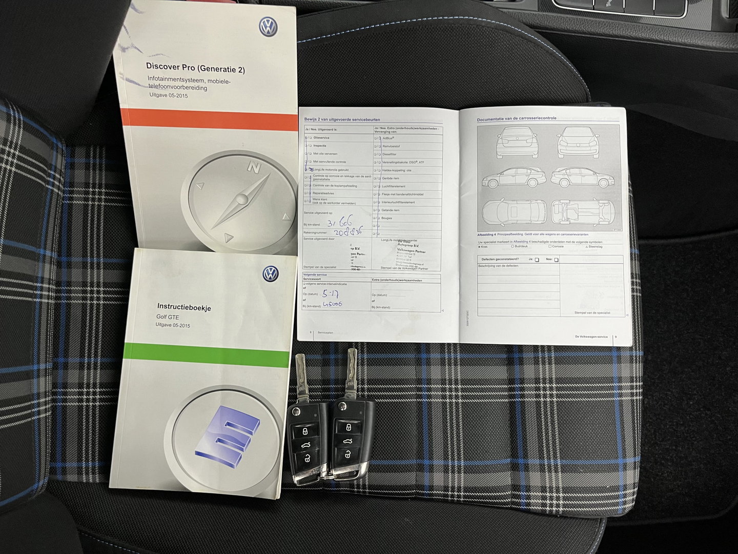 Volkswagen Golf 1.4 TSI GTE (Plug-In) Aut. *FULL-LED | NAVI-FULLMAP | SPORTSEATS | DAB+ | ECC | CRUISE | PRIVACY-GLASS | PARKPILOT | SHIFTPADDLES | AMBIENT-LIGHT | 16" ALU*