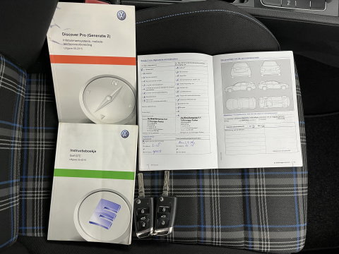 Volkswagen Golf 1.4 TSI GTE (Plug-In) Aut. *FULL-LED | NAVI-FULLMAP | SPORTSEATS | DAB+ | ECC | CRUISE | PRIVACY-GLASS | PARKPILOT | SHIFTPADDLES | AMBIENT-LIGHT | 16" ALU*