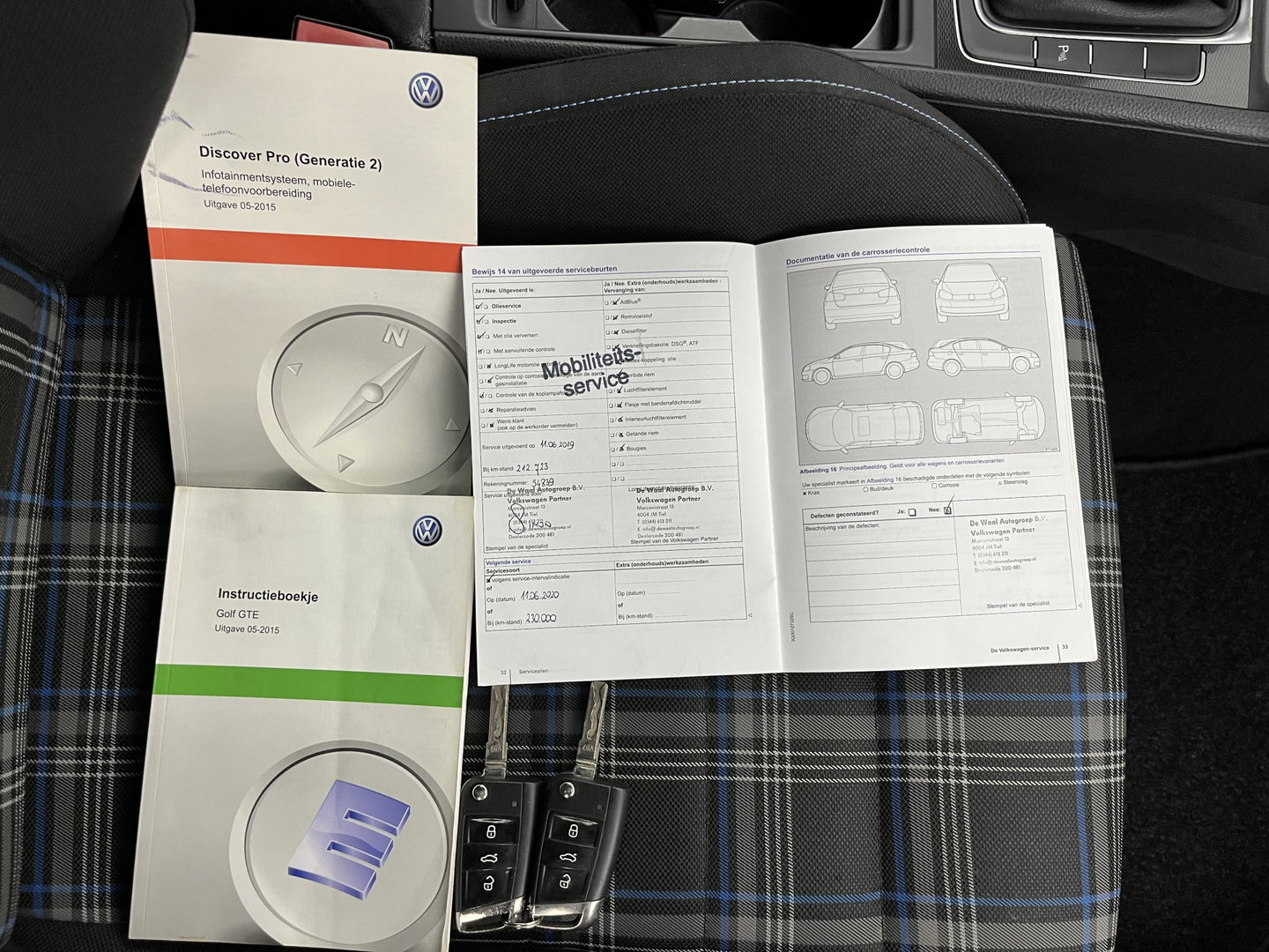 Volkswagen Golf 1.4 TSI GTE (Plug-In) Aut. *FULL-LED | NAVI-FULLMAP | SPORTSEATS | DAB+ | ECC | CRUISE | PRIVACY-GLASS | PARKPILOT | SHIFTPADDLES | AMBIENT-LIGHT | 16" ALU*