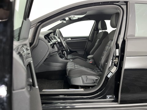 Volkswagen Golf 1.4 TSI GTE (Plug-In) Aut. *FULL-LED | NAVI-FULLMAP | SPORTSEATS | DAB+ | ECC | CRUISE | PRIVACY-GLASS | PARKPILOT | SHIFTPADDLES | AMBIENT-LIGHT | 16" ALU*