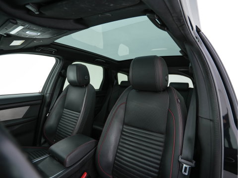 Land Rover Discovery Sport P300e 1.5 R-Dynamic Sportpack HSE AWD (INCL-BTW) *PANO | LEATHER | MERIDIAN-AUDIO | FULL-LED | MEMORY-PACK | DIGI-COCKPIT | NAVI-FULLMAP | CAMERA | KEYLESS | PRIVACY-GLASS | DAB | SHIFT-PADDLES | TOWBAR | LANE-ASSIST | 20'