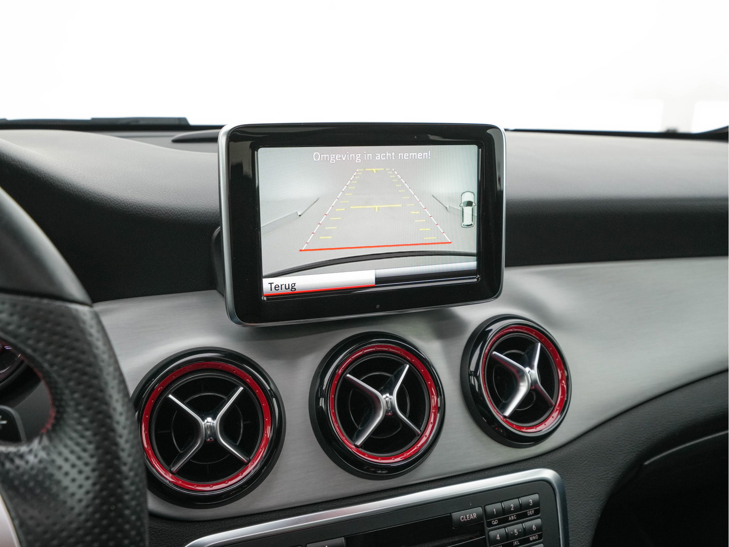 Mercedes-Benz GLA AMG 45 4MATIC *PANO | XENON | LEATHER-ALCANTARA | MEMORY-PACK | HARMAN/KARDON-AUDIO | KEYLESS |  CAMERA | SPORT-SEATS | HEATED-SEATS | NAVI-FULLMAP | SHIFT-PADDLES  | ECC | PDC | CRUISE | 20''ALU*