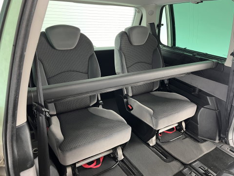 Peugeot 807 2.0 HDiF ST [ 7-Pers. ] Aut. *NAVI-FULLMAP | XENON | VELOURS-COMFORT-SEATS | HEATED-SEATS | ECC | PDC | CRUISE | TOWBAR | 16''ALU*
