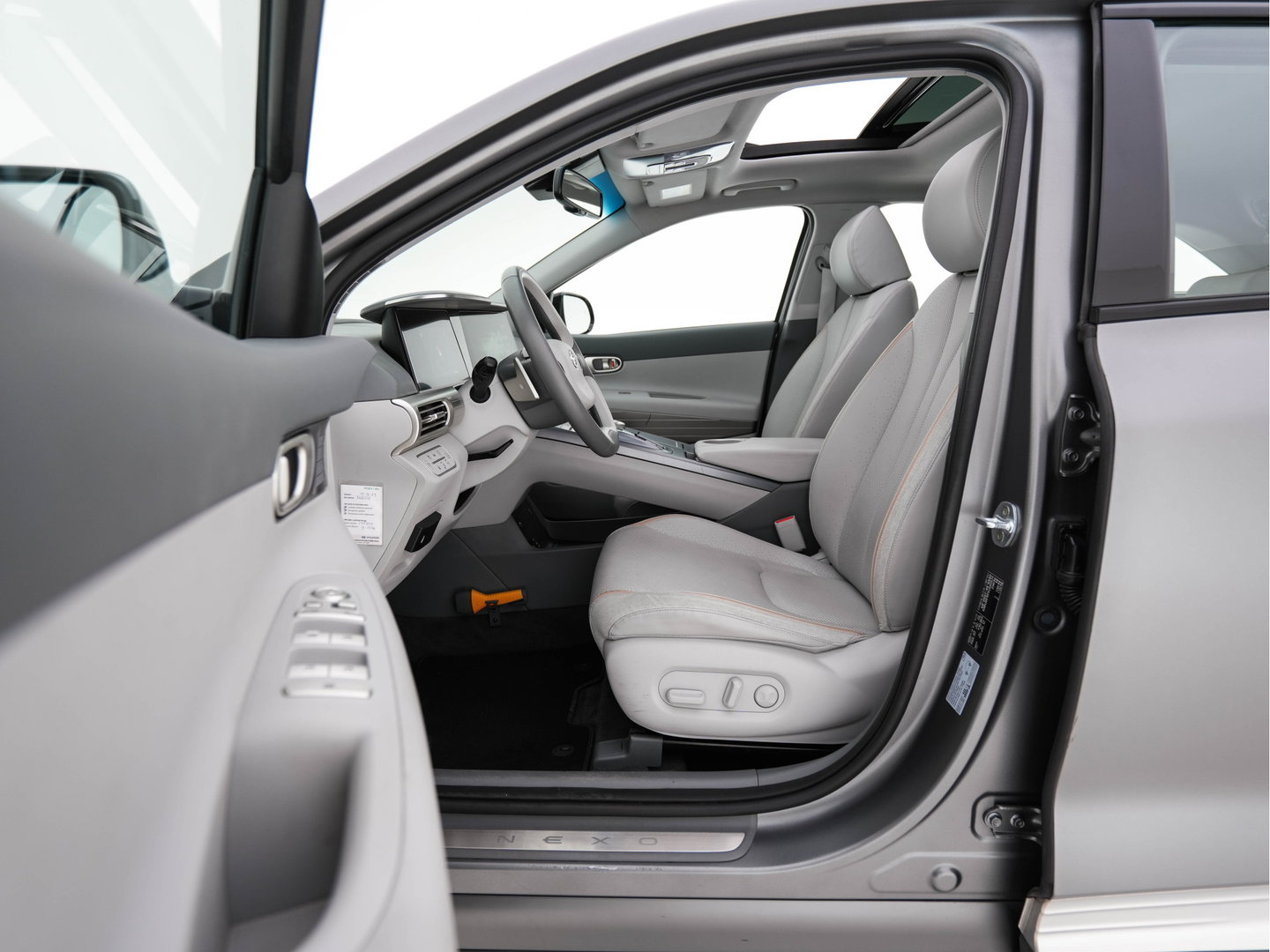 Hyundai NEXO FCEV Plus Pack [ HYDROGENIUM ] (INCL-BTW) Aut. *PANO | LEATHER | NAVI-FULLMP | ADAPTIVE-CRUISE |  FULL-LED | KEYLESS | DAB |  KRELL-AUDIO | WIDE-COCKPIT | TOPVIEW | SHIFTPADDLES | COMFORTSEATS |  19"ALU*