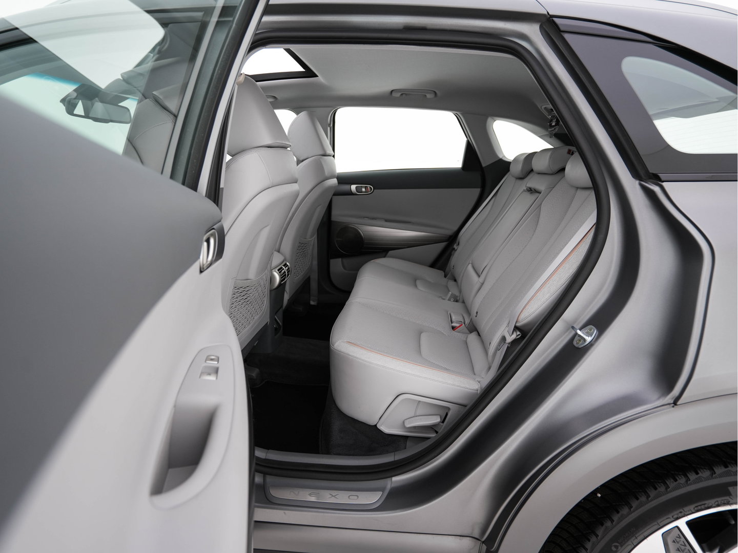 Hyundai NEXO FCEV Plus Pack [ HYDROGENIUM ] (INCL-BTW) Aut. *PANO | LEATHER | NAVI-FULLMP | ADAPTIVE-CRUISE |  FULL-LED | KEYLESS | DAB |  KRELL-AUDIO | WIDE-COCKPIT | TOPVIEW | SHIFTPADDLES | COMFORTSEATS |  19"ALU*