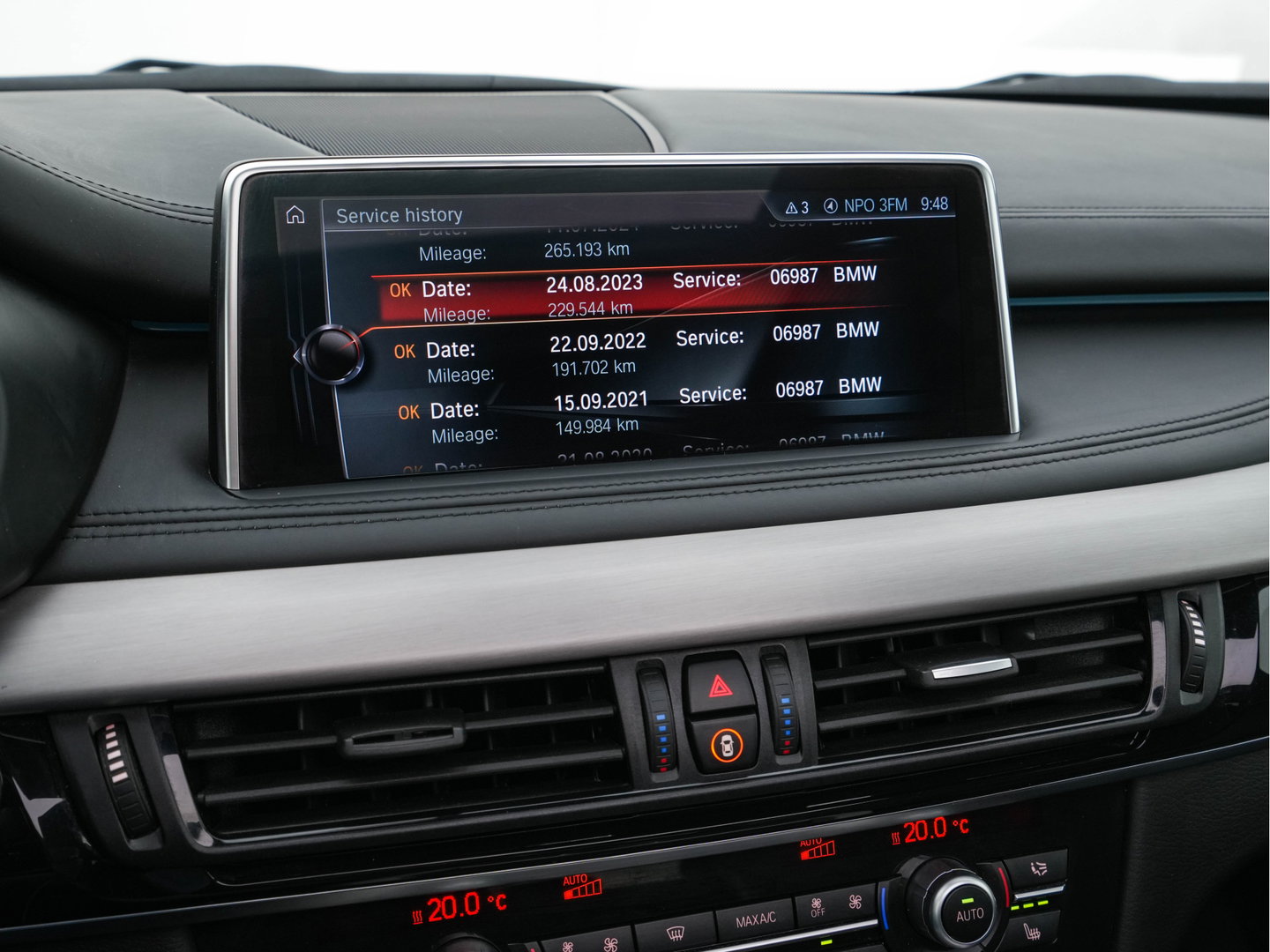 BMW X5 xDrive30d M-Sportpack High Executive Aut. *PANO | LEATHER | FULL-LED | HARMAN/KARDON | HEAD-UP | MEMORY-PACK | DIGI-COCKPIT | KEYLESS | CAMERA | NAVI-FULLMAP | AMBIENTLIGHT | HEATED-COMFORTSEATS | SHIFT-PADDLES | 20"ALU*