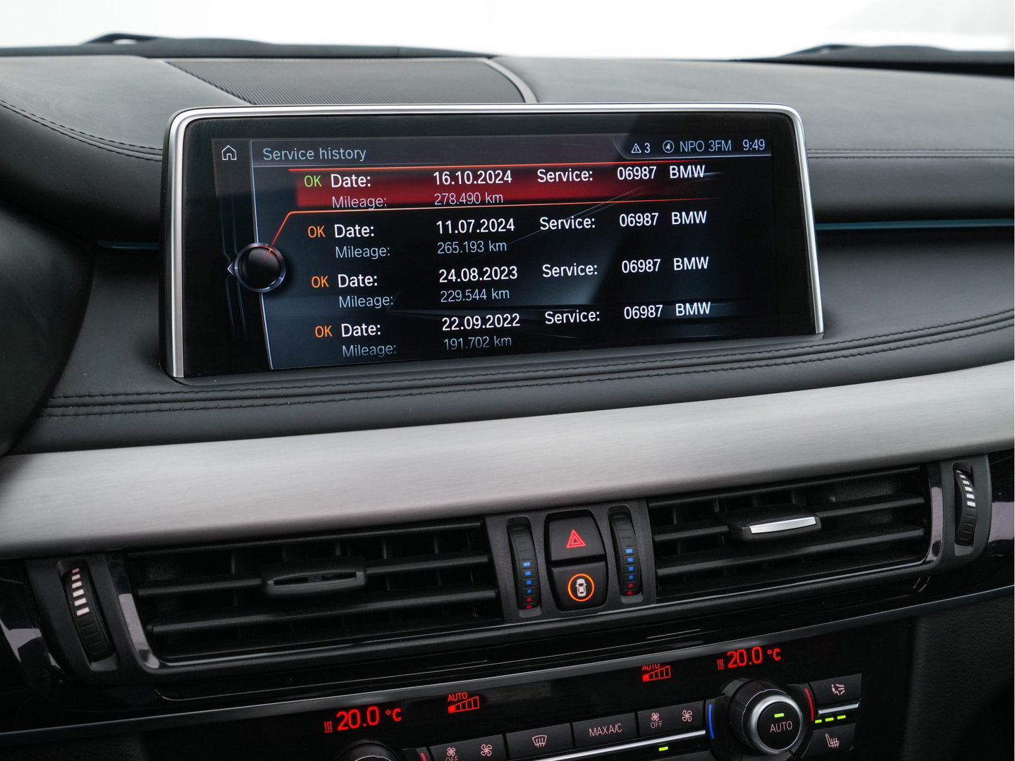 BMW X5 xDrive30d M-Sportpack High Executive Aut. *PANO | LEATHER | FULL-LED | HARMAN/KARDON | HEAD-UP | MEMORY-PACK | DIGI-COCKPIT | KEYLESS | CAMERA | NAVI-FULLMAP | AMBIENTLIGHT | HEATED-COMFORTSEATS | SHIFT-PADDLES | 20"ALU*
