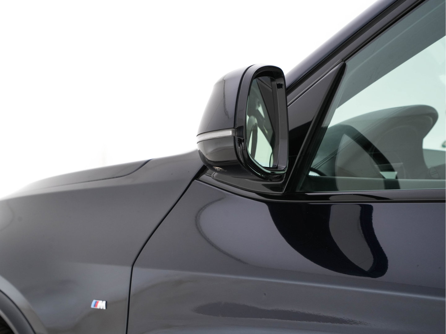 BMW X5 xDrive30d M-Sportpack High Executive Aut. *PANO | LEATHER | FULL-LED | HARMAN/KARDON | HEAD-UP | MEMORY-PACK | DIGI-COCKPIT | KEYLESS | CAMERA | NAVI-FULLMAP | AMBIENTLIGHT | HEATED-COMFORTSEATS | SHIFT-PADDLES | 20"ALU*