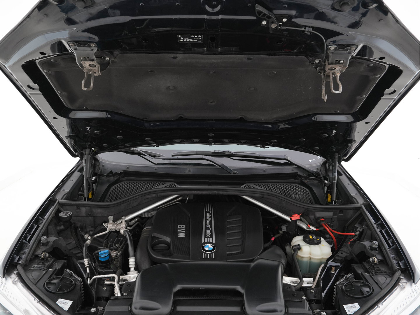BMW X5 xDrive30d M-Sportpack High Executive Aut. *PANO | LEATHER | FULL-LED | HARMAN/KARDON | HEAD-UP | MEMORY-PACK | DIGI-COCKPIT | KEYLESS | CAMERA | NAVI-FULLMAP | AMBIENTLIGHT | HEATED-COMFORTSEATS | SHIFT-PADDLES | 20"ALU*
