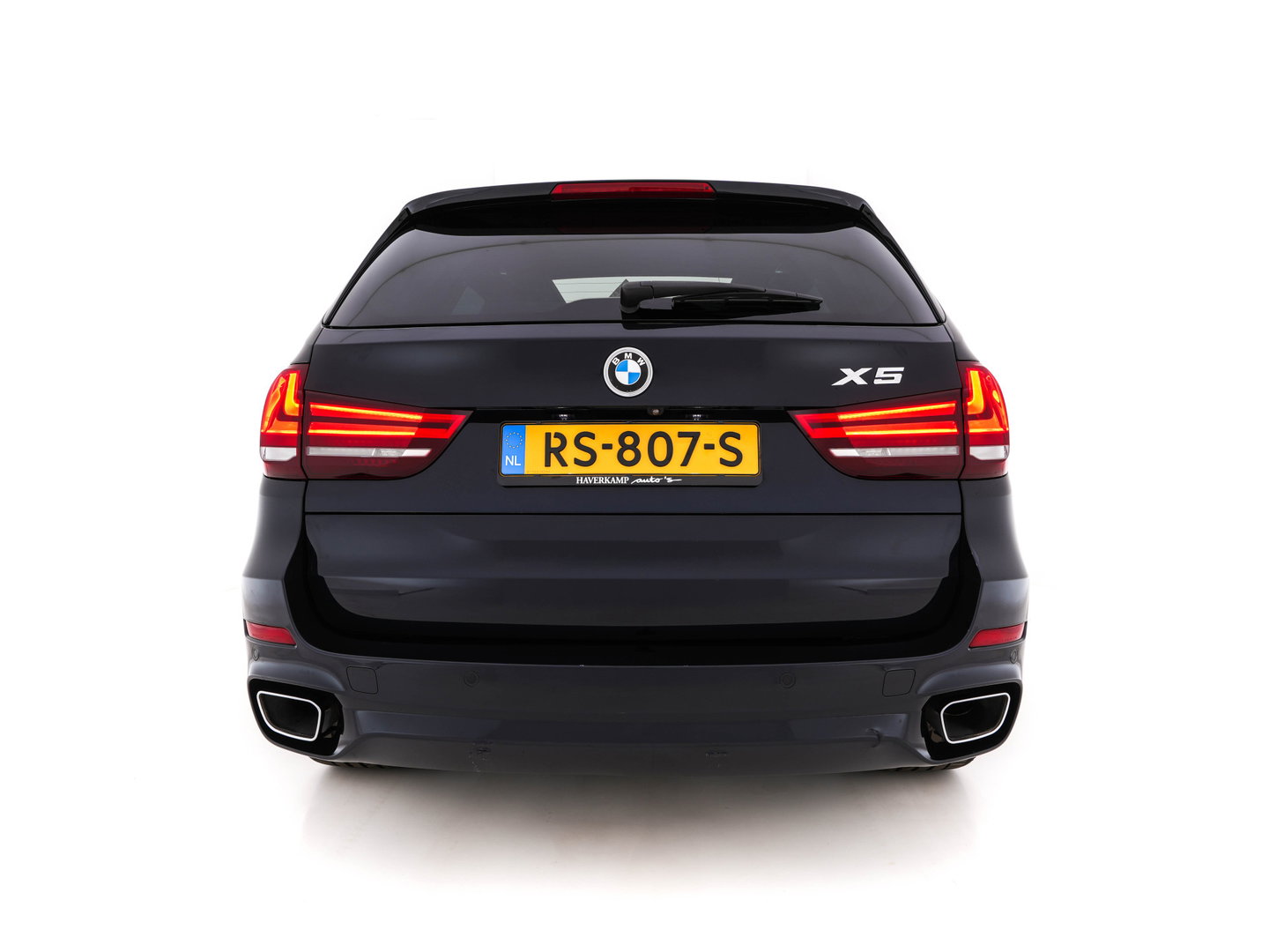 BMW X5 xDrive30d M-Sportpack High Executive Aut. *PANO | LEATHER | FULL-LED | HARMAN/KARDON | HEAD-UP | MEMORY-PACK | DIGI-COCKPIT | KEYLESS | CAMERA | NAVI-FULLMAP | AMBIENTLIGHT | HEATED-COMFORTSEATS | SHIFT-PADDLES | 20"ALU*