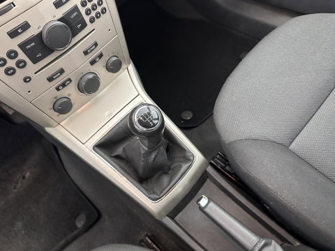 Opel Astra 1.4 Temptation *AIRCO | CRUISE | COMFORT-SEATS | TOWBAR | RADIO-CD | 16''ALU *