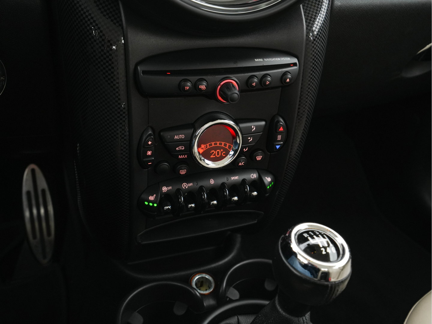 MINI Countryman 2.0 Cooper SD Knockout Edition *LEATHER | XENON | HARMAN/KARDON | HEATED-COMFORTSEATS | NAVI-FULLMAP | ECC | JCW-PACK | CRUISE | 17''ALU*