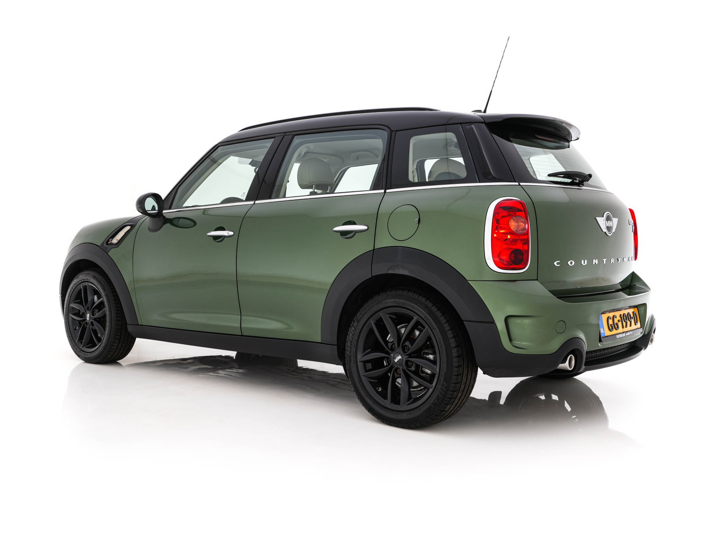 MINI Countryman 2.0 Cooper SD Knockout Edition *LEATHER | XENON | HARMAN/KARDON | HEATED-COMFORTSEATS | NAVI-FULLMAP | ECC | JCW-PACK | CRUISE | 17''ALU*