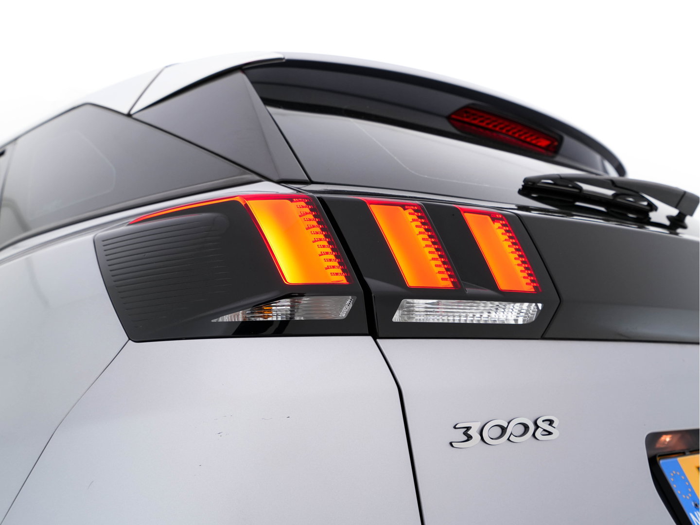 Peugeot 3008 1.2 PureTech Blue Lease Executive *NAVI-FULLMAP | DIGI-COCKPIT | SPORT-SEATS | ECC | PDC | CRUISE | CARPLAY  | PRIVACY-GLASS | TOWBAR | 17"ALU*