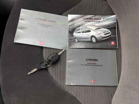 Citroën Xsara Picasso 1.8i-16V Attraction APK 05/27*AIRCO | CRUISE | COMFORTSEATS | PDC | VELOURS | RADIO-CD | TOWBAR*