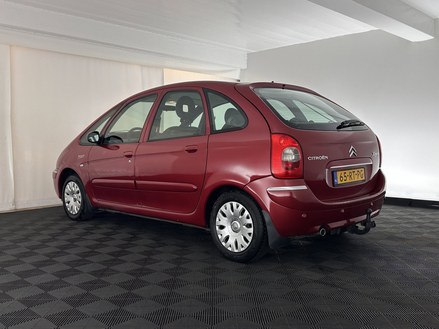 Citroën Xsara Picasso 1.8i-16V Attraction APK 05/27*AIRCO | CRUISE | COMFORTSEATS | PDC | VELOURS | RADIO-CD | TOWBAR*
