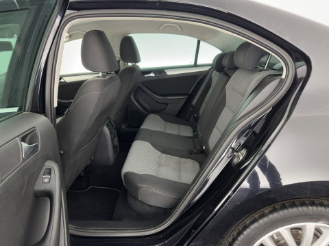 Volkswagen Jetta 1.4 TSI Hybrid Highline Aut. *XENON | NAVI-FULLMAP | COMFORTSEATS | PRIVACY-GLASS | SHIFTPADDLES |  ECC | PDC | CRUISE | 17''ALU*