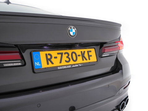 Alpina BMW ALPINA D5 S "Limousine nr.121" ALLRAD Aut. *PANO | LEATHER | HARMAN/KARDON | FULL-LED | ADAPTIVE-CRUISE | MEMORY-PACK | DIGI-COCKPIT | CAMERA | NAVI-FULLMAP | HEATED-COMFORTSEATS | AMBIENTLIGHT | SHIFTPADDLES |  TOWBAR | DAB | ..