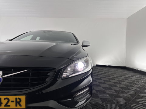 Volvo V60 2.0 D4 R-Design Business Aut *LEATHER-MICROFIBRE | XENON | NAVI-FULLMAP | ECC | PDC | CRUISE | 16''ALU*