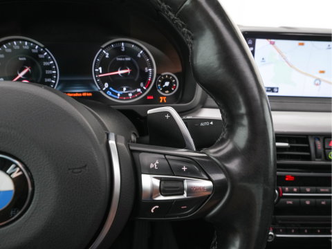 BMW X6 xDrive30d High Executive (INCL-BTW) Aut. *PANO | LEATHER | FULL-LED | HARMAN/KARDON | BLINDSPOT | MEMORY-PACK | DIGI-COCKPIT | HEATED-COMFORTSEATS | NAVI-FULLMAP | PRIVACYGLASS | HEAD-UP | ADAPTIVE-CRUISE | 19"ALU*