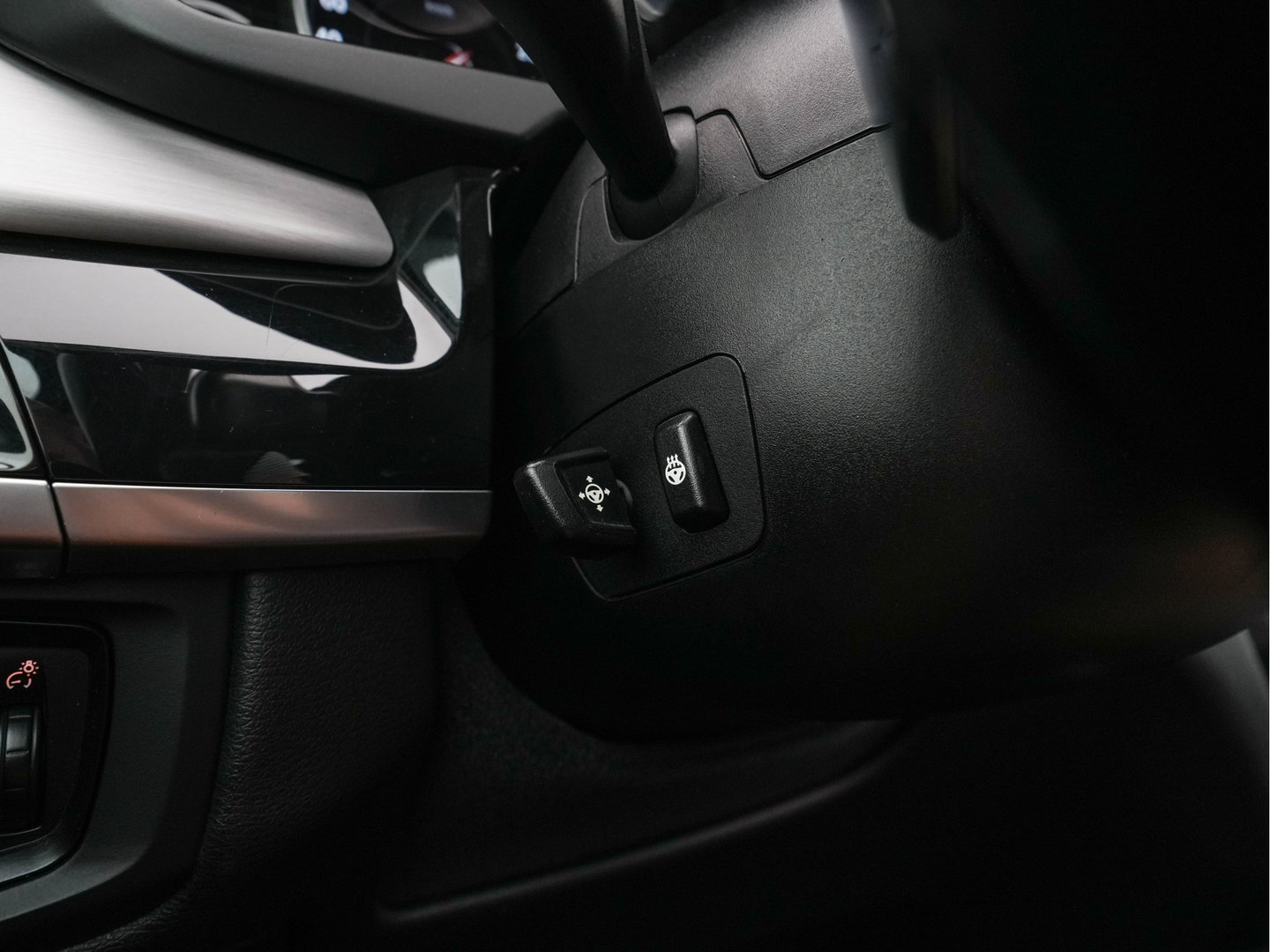BMW X6 xDrive30d High Executive (INCL-BTW) Aut. *PANO | LEATHER | FULL-LED | HARMAN/KARDON | BLINDSPOT | MEMORY-PACK | DIGI-COCKPIT | HEATED-COMFORTSEATS | NAVI-FULLMAP | PRIVACYGLASS | HEAD-UP | ADAPTIVE-CRUISE | 19"ALU*
