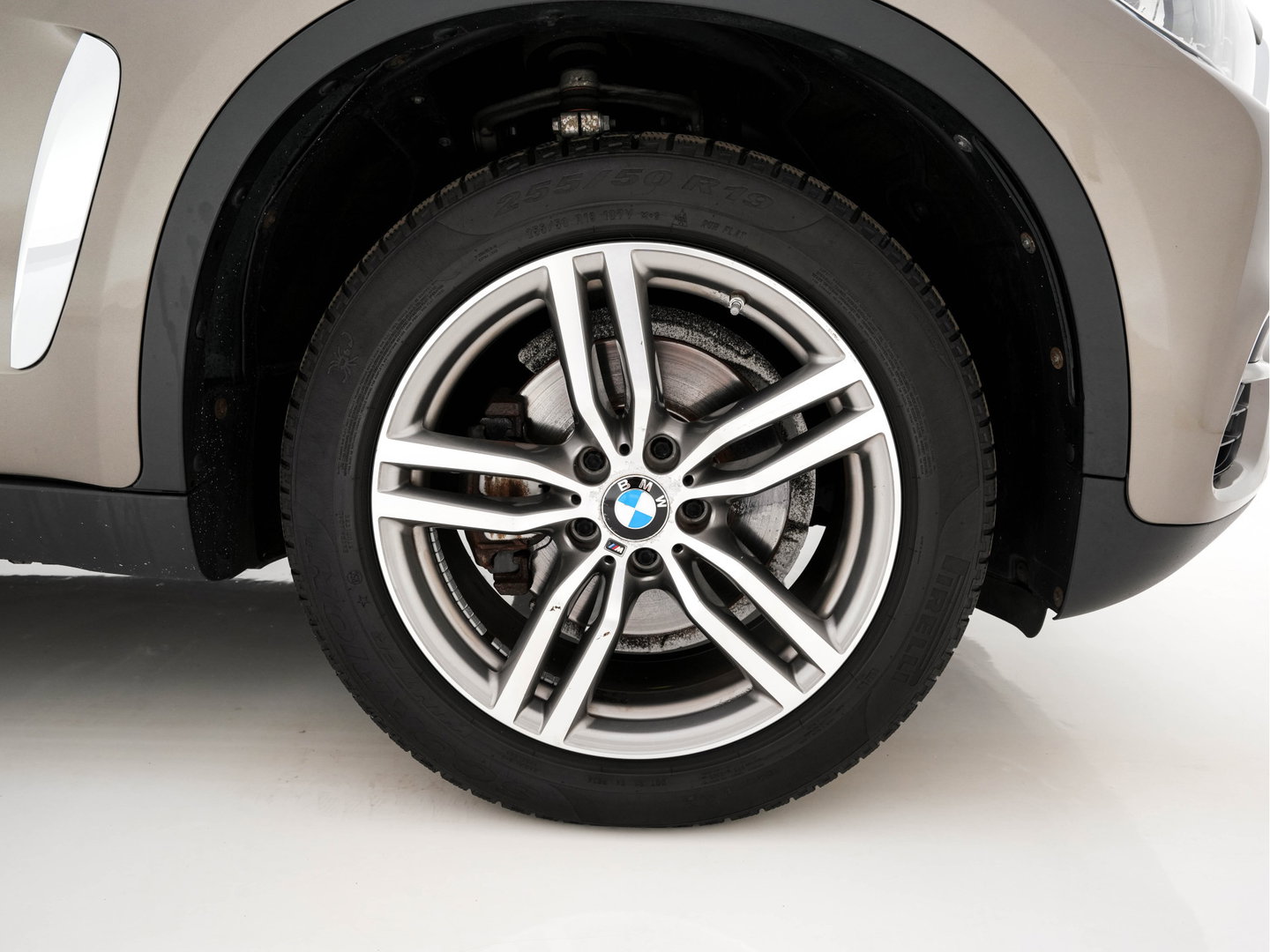 BMW X6 xDrive30d High Executive (INCL-BTW) Aut. *PANO | LEATHER | FULL-LED | HARMAN/KARDON | BLINDSPOT | MEMORY-PACK | DIGI-COCKPIT | HEATED-COMFORTSEATS | NAVI-FULLMAP | PRIVACYGLASS | HEAD-UP | ADAPTIVE-CRUISE | 19"ALU*