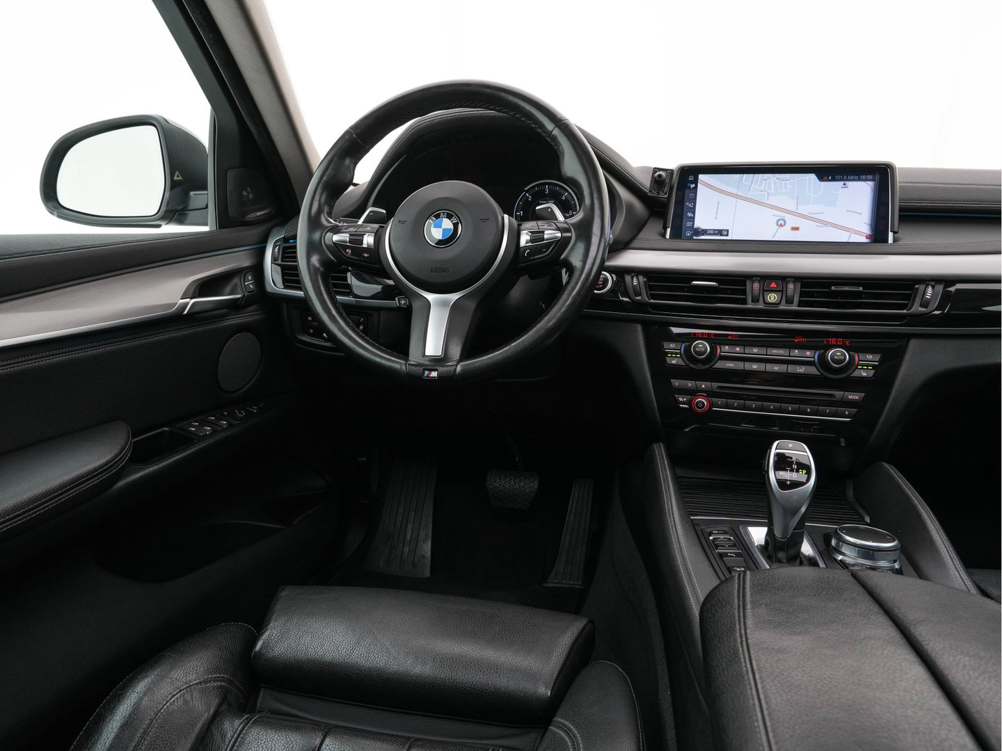 BMW X6 xDrive30d High Executive (INCL-BTW) Aut. *PANO | LEATHER | FULL-LED | HARMAN/KARDON | BLINDSPOT | MEMORY-PACK | DIGI-COCKPIT | HEATED-COMFORTSEATS | NAVI-FULLMAP | PRIVACYGLASS | HEAD-UP | ADAPTIVE-CRUISE | 19"ALU*